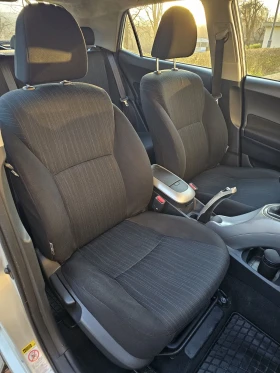 Toyota Auris 2.0 D4-D, снимка 10
