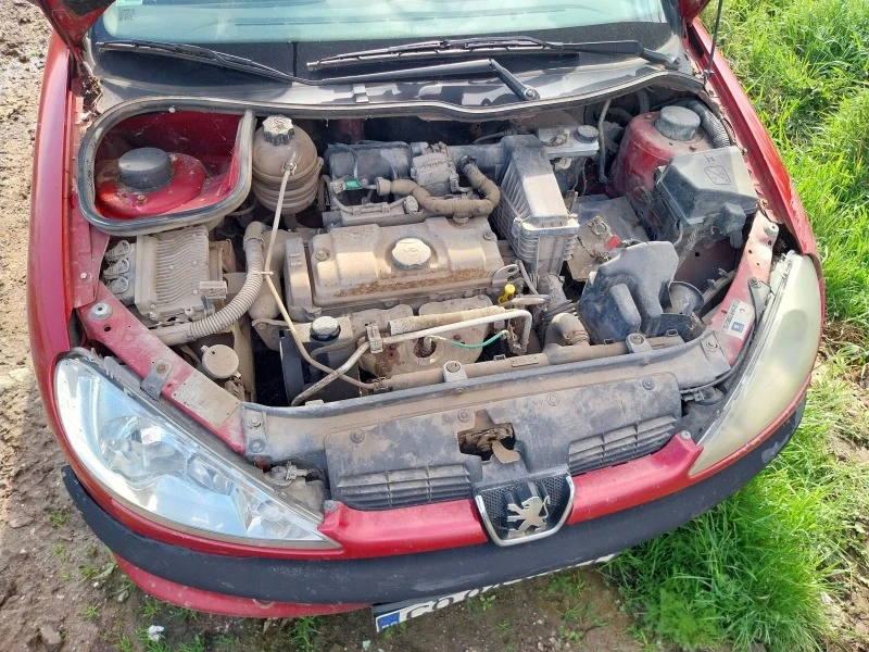 Peugeot 206 1.4, снимка 8 - Автомобили и джипове - 45591725