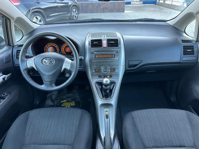 Toyota Auris 1.6vvt-i/124кс/KeylesS Go/Автопилот/Климатроник/, снимка 11 - Автомобили и джипове - 48798603