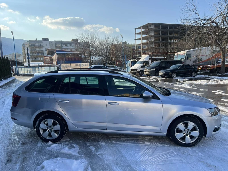 Skoda Octavia, снимка 6 - Автомобили и джипове - 49333534