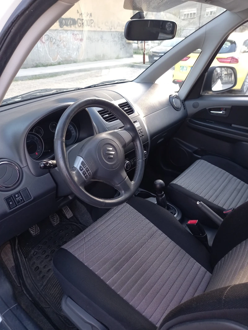 Suzuki SX4, снимка 5 - Автомобили и джипове - 49608139