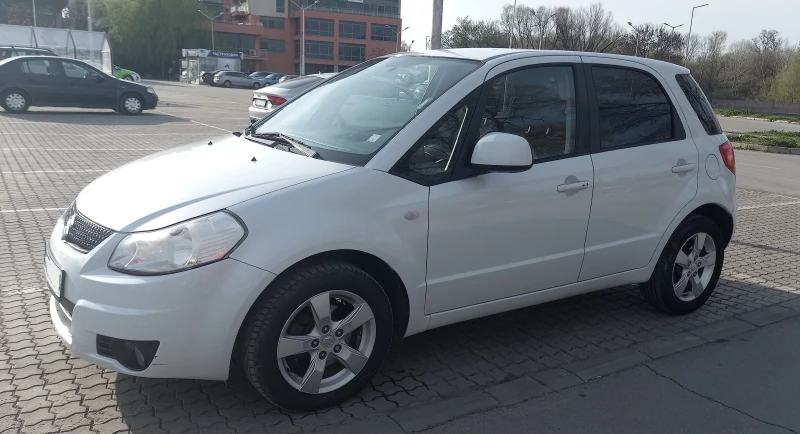 Suzuki SX4, снимка 3 - Автомобили и джипове - 49608139