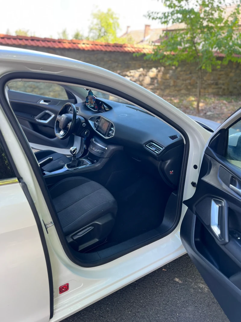 Peugeot 308 1.6HDI, снимка 10 - Автомобили и джипове - 52871991