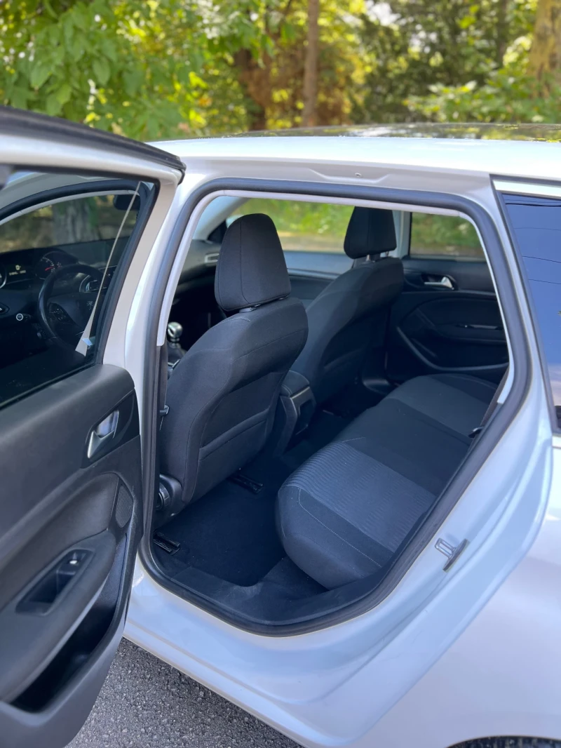Peugeot 308 1.6HDI, снимка 12 - Автомобили и джипове - 52871991