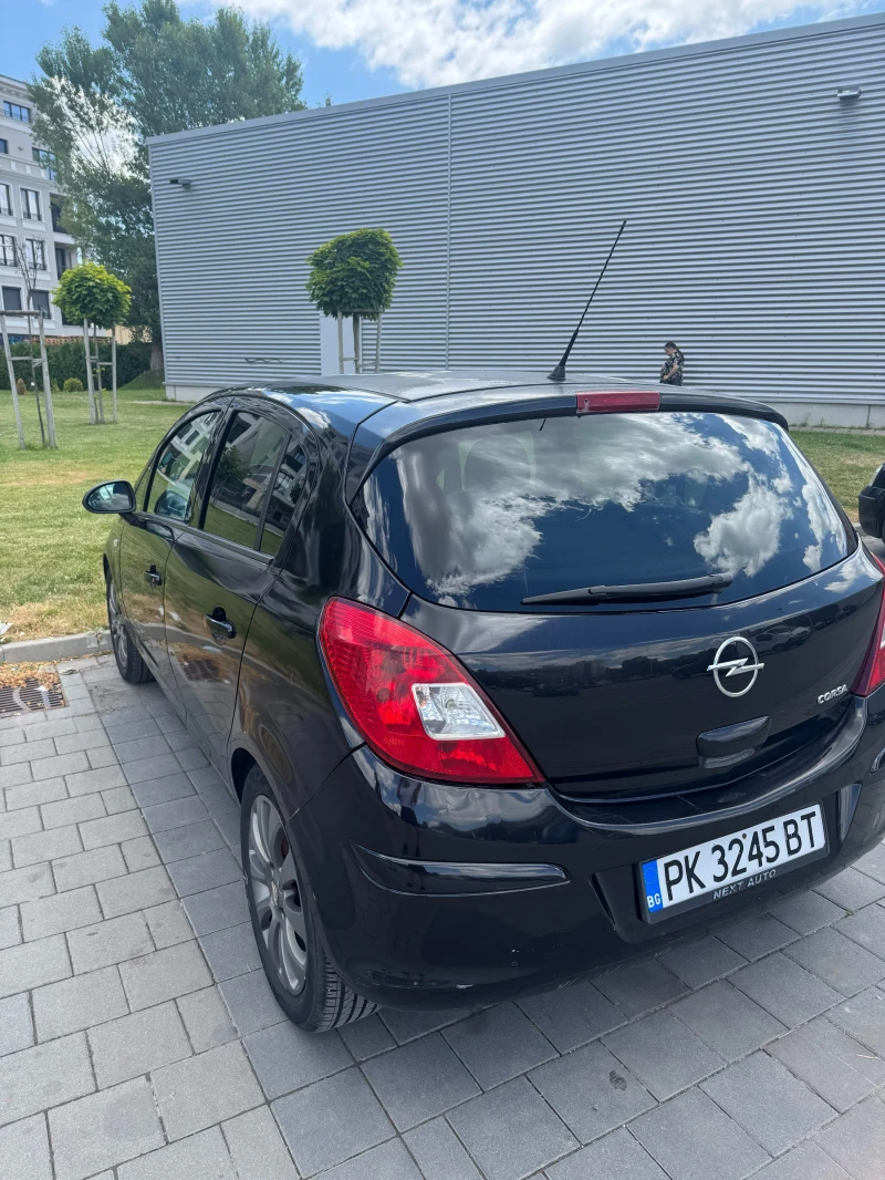 Opel Corsa 1.2 / Фабрична газ, снимка 6 - Автомобили и джипове - 52332394