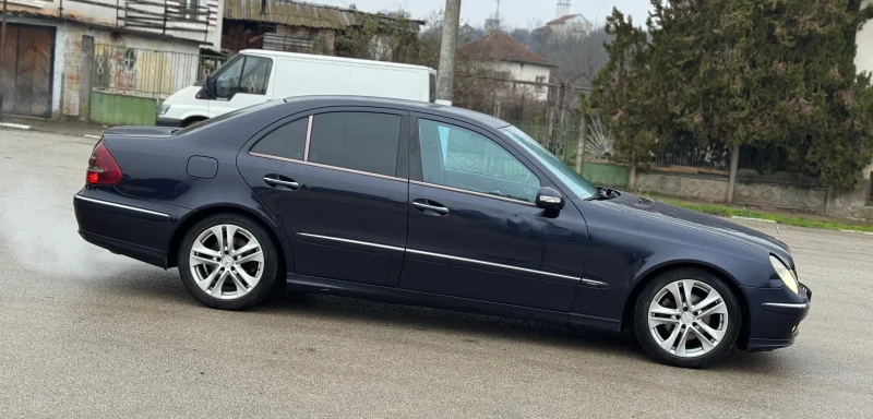Mercedes-Benz E 270, снимка 6 - Автомобили и джипове - 52886638