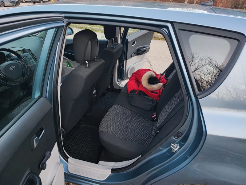 Kia Ceed, снимка 13 - Автомобили и джипове - 53143316