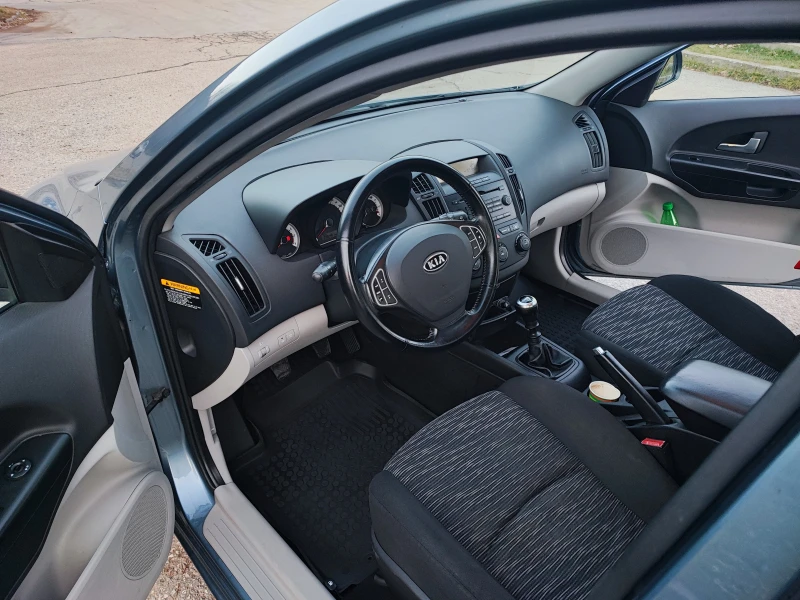 Kia Ceed, снимка 10 - Автомобили и джипове - 53143316