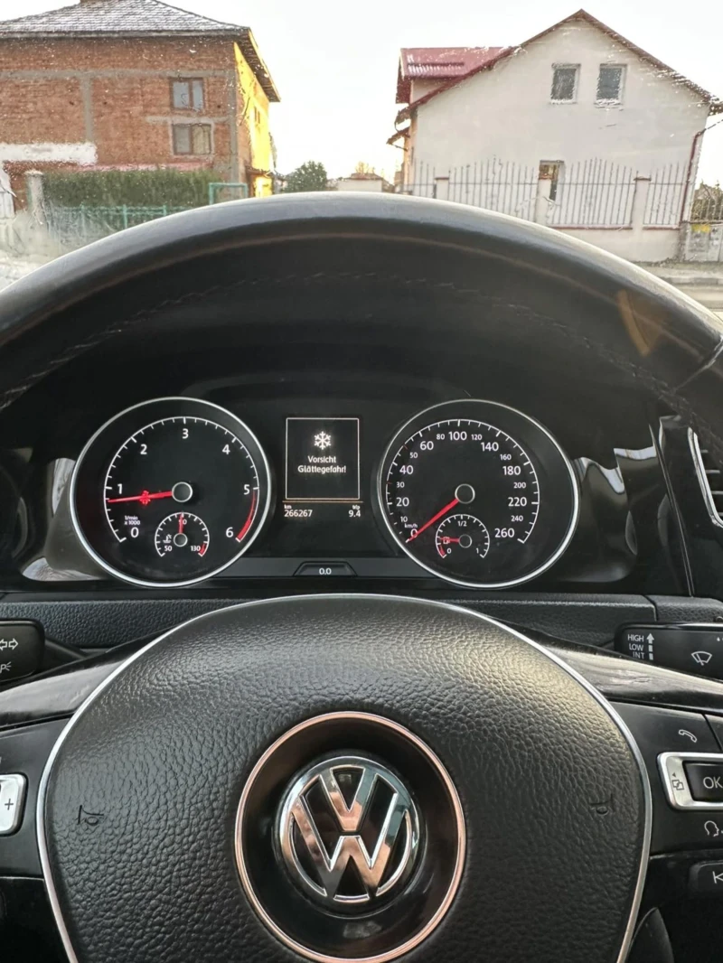 VW Golf, снимка 16 - Автомобили и джипове - 53164347