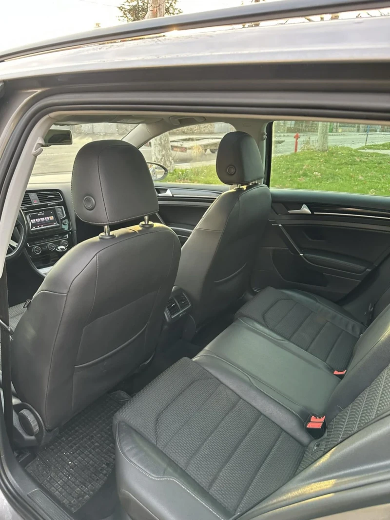 VW Golf, снимка 12 - Автомобили и джипове - 53164347