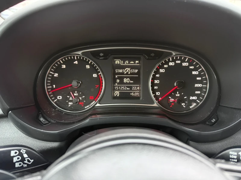 Audi A1 1.4 AUTOMATIC SPORTBACK ШВЕЙЦАРИЯ, снимка 15 - Автомобили и джипове - 53357972