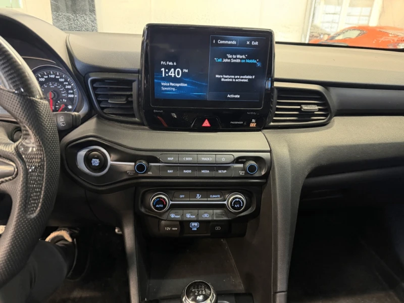 Hyundai Veloster  * Manual * CARFAX * ЦЕНА ДО БГ, снимка 12 - Автомобили и джипове - 53428425