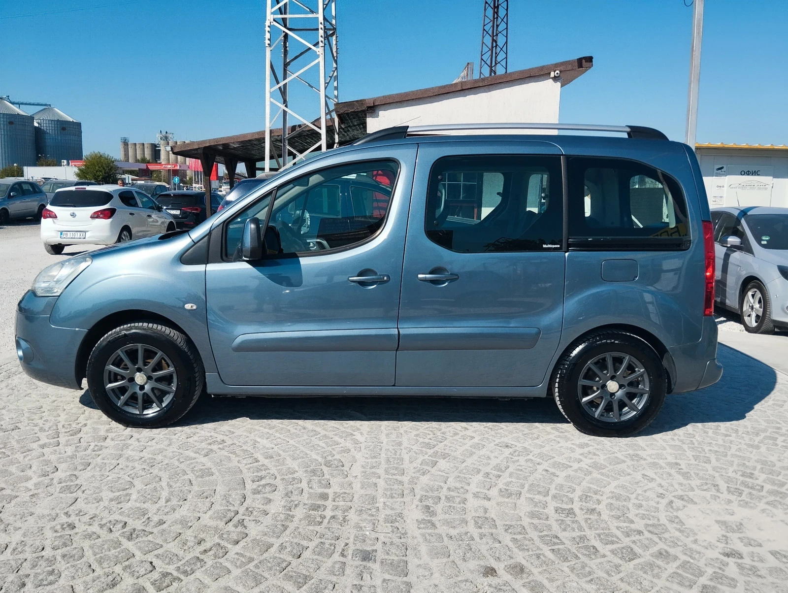 Citroen Berlingo ГАЗ БЕНЗИН 1.6 90к.с.АВТОПИЛОТ ПАРКТРОНИК  - изображение 4