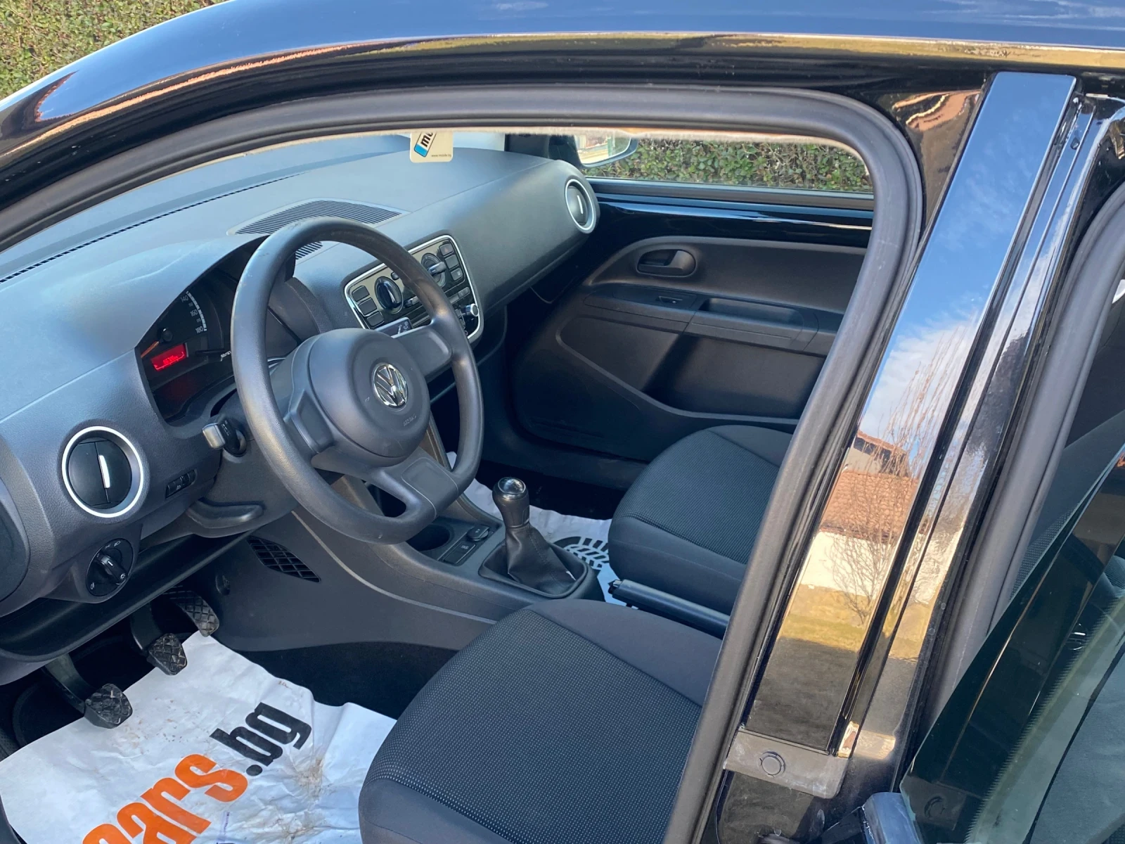 VW Up 1.0i - изображение 7