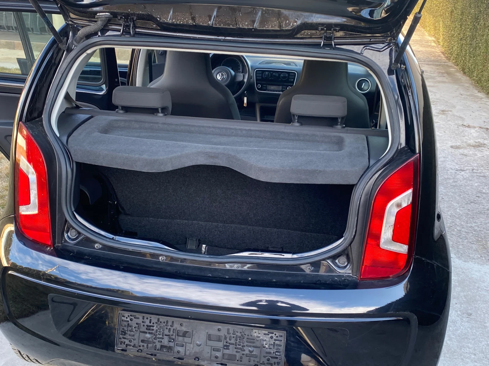 VW Up 1.0i - изображение 9