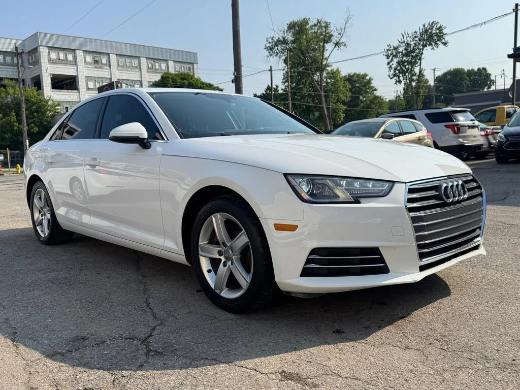 Audi A4 * ultra Premium* S-Line* АвтоКредит (ЦЕНА ДО БГ) - изображение 2