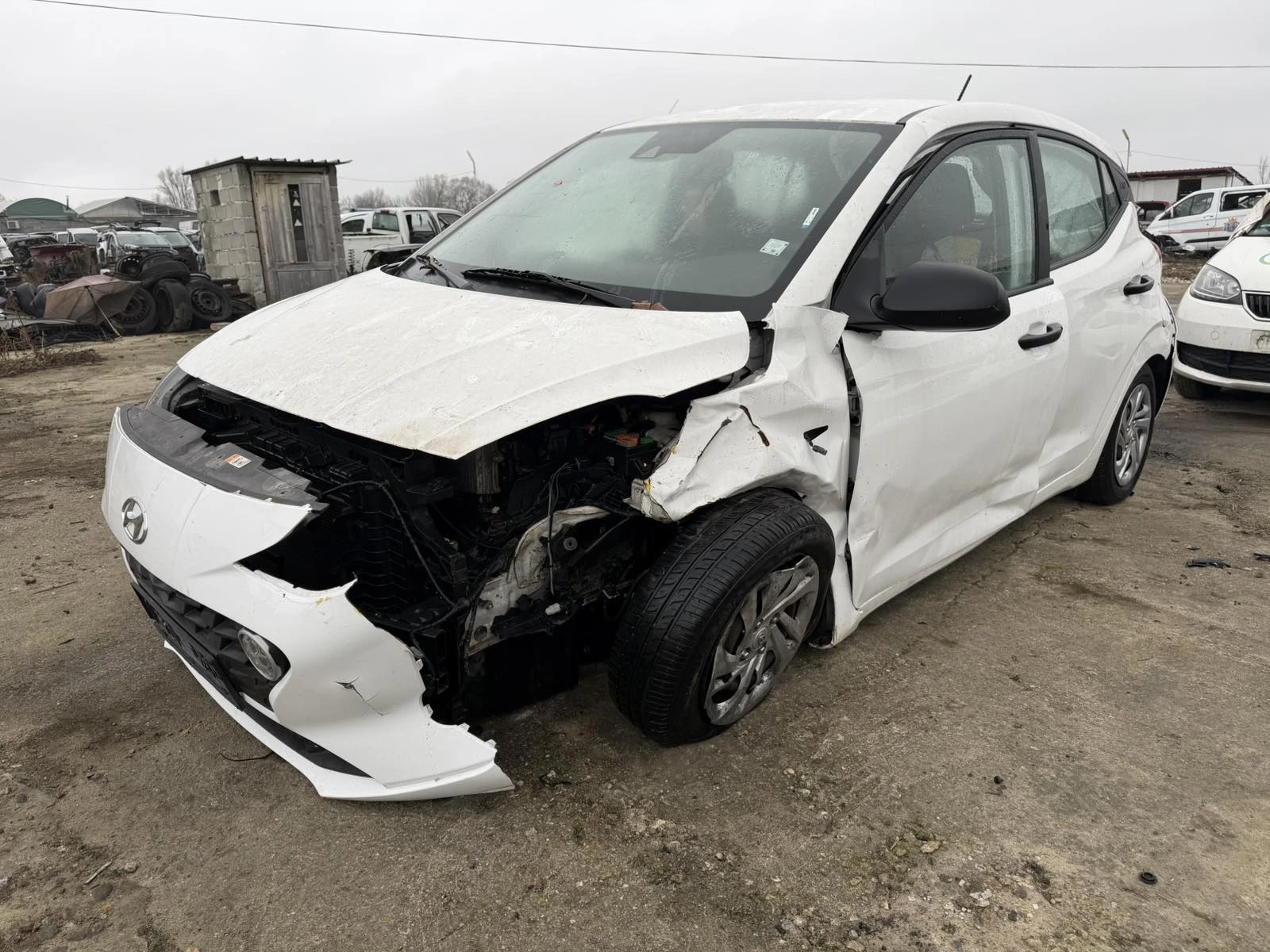 Hyundai I10 1.0 - изображение 4