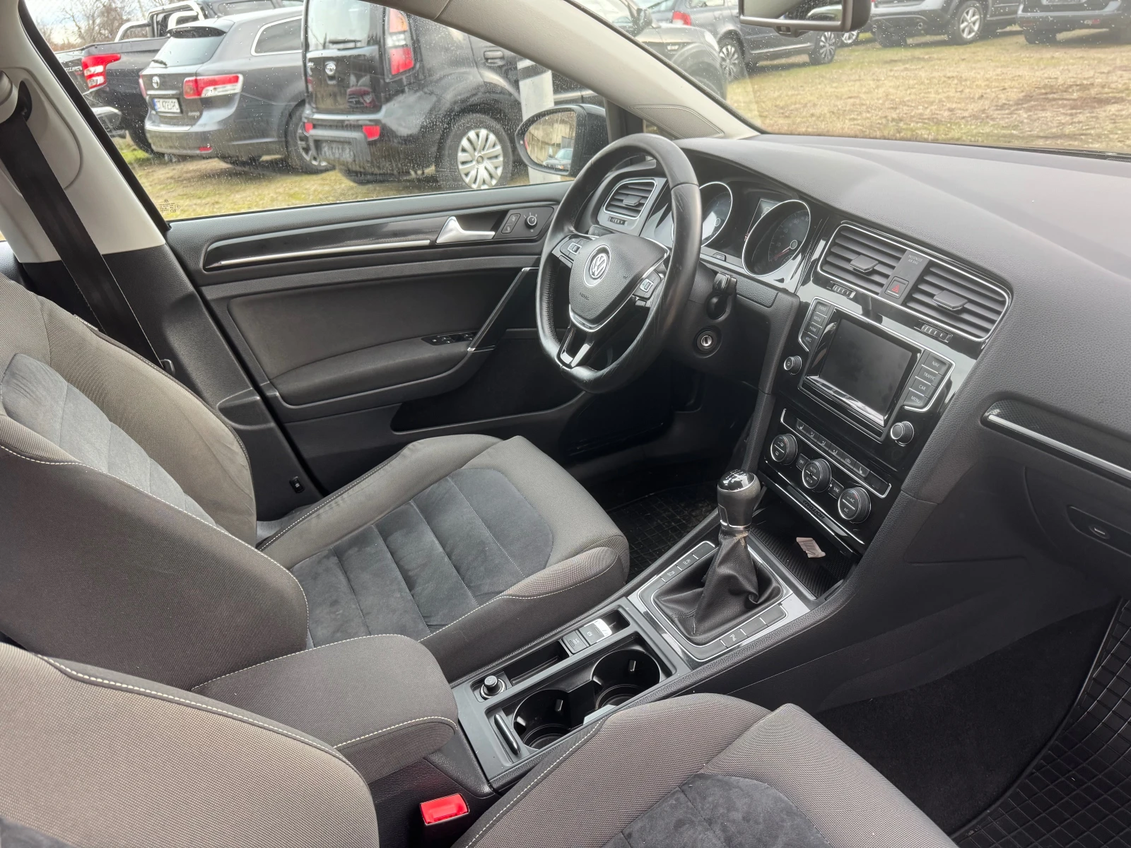 VW Golf 1.6TDI 155000km.100% | Mobile.bg � ����������� 7