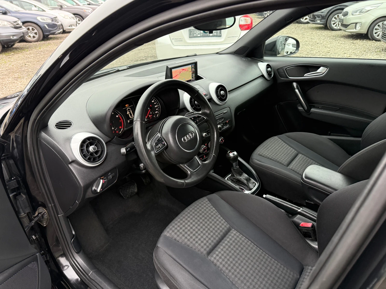 Audi A1 1.4 AUTOMATIC SPORTBACK ШВЕЙЦАРИЯ, снимка 13 - Автомобили и джипове - 53717598