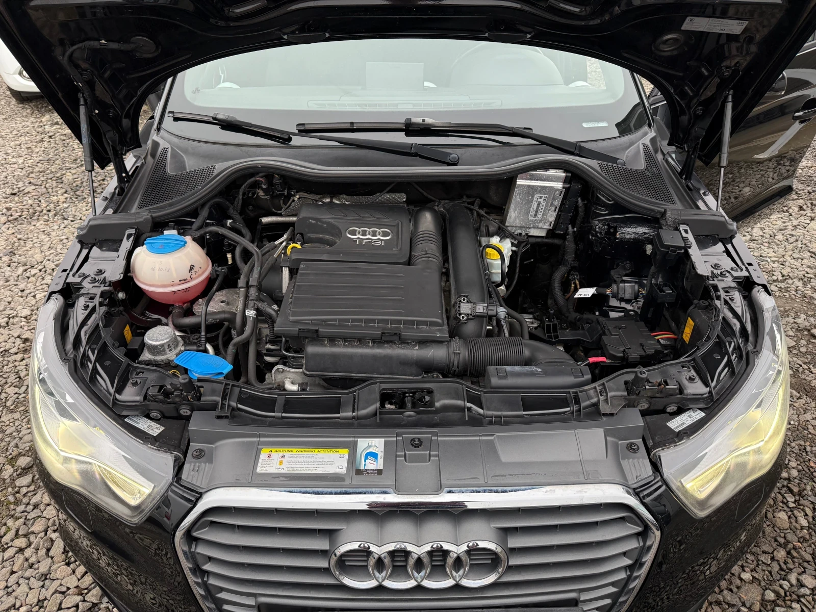 Audi A1 1.4 AUTOMATIC SPORTBACK ШВЕЙЦАРИЯ, снимка 17 - Автомобили и джипове - 53717598