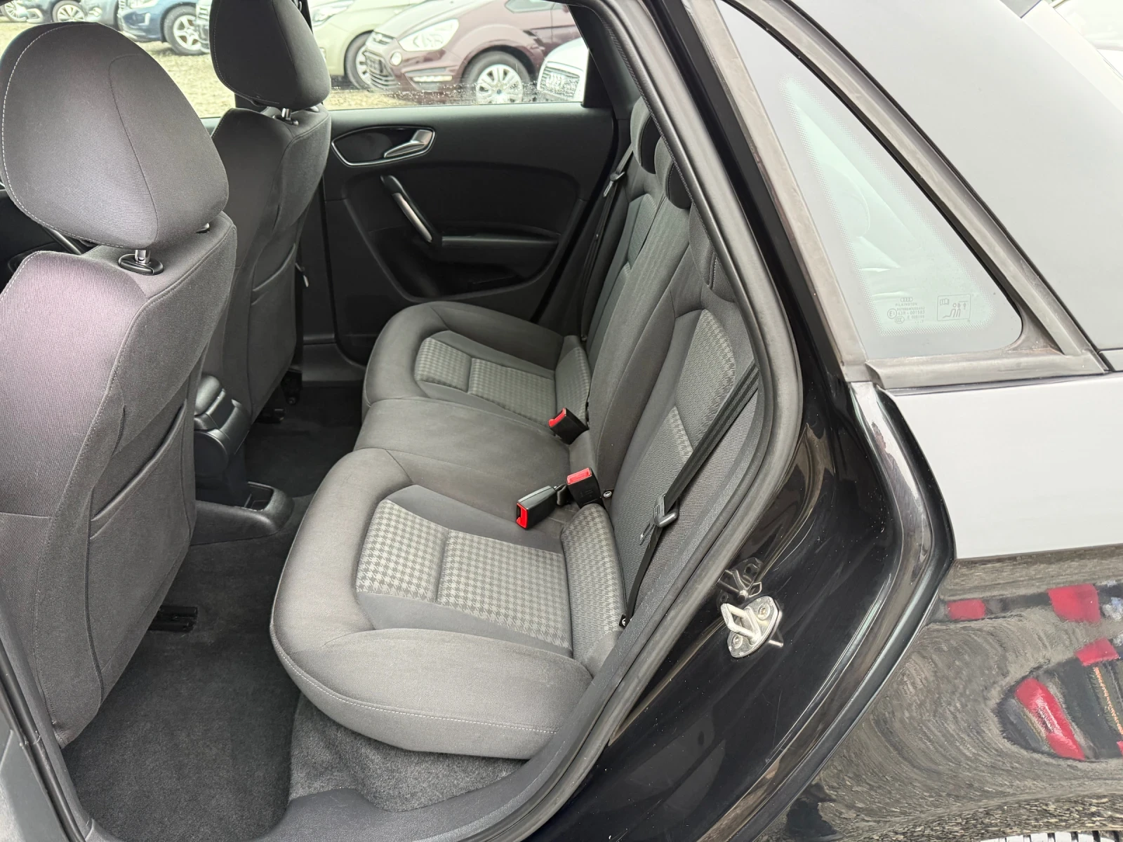 Audi A1 1.4 AUTOMATIC SPORTBACK ШВЕЙЦАРИЯ, снимка 11 - Автомобили и джипове - 53717598