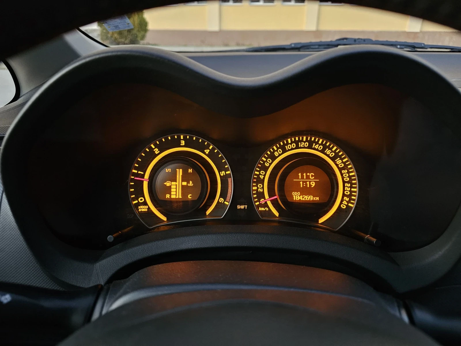 Toyota Auris 2.0 D4-D, снимка 13 - Автомобили и джипове - 53845275