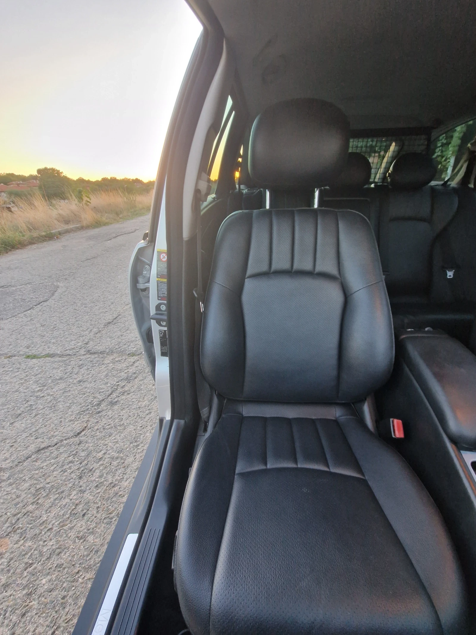 Mercedes-Benz C 200, снимка 9 - Автомобили и джипове - 53996599