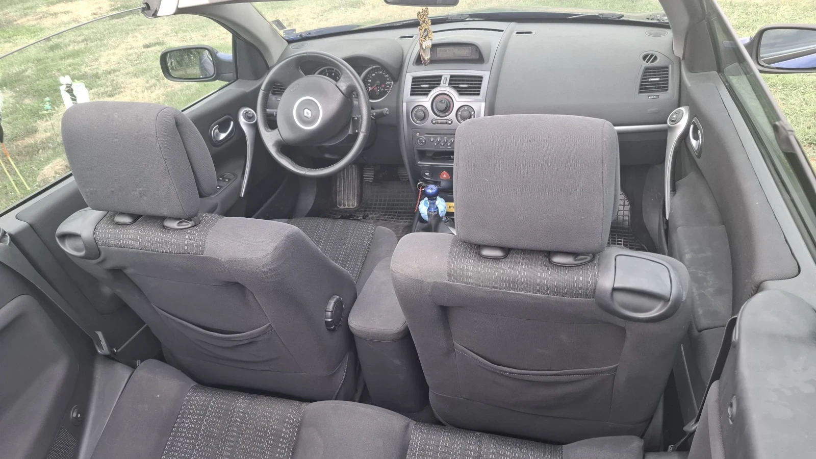 Renault Megane Кабрио, снимка 4 - Автомобили и джипове - 54511419