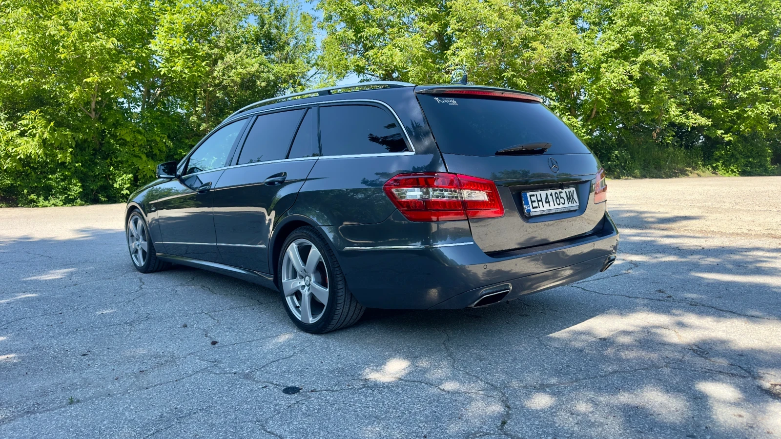 Mercedes-Benz E 350 AMG Pack 231ps, снимка 3 - Автомобили и джипове - 54098051