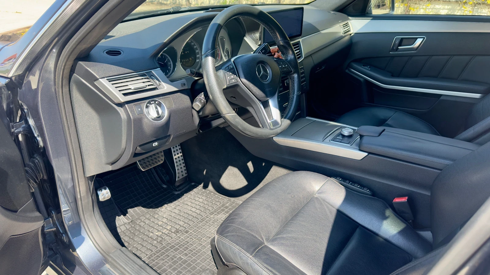 Mercedes-Benz E 350 AMG Pack 231ps, снимка 7 - Автомобили и джипове - 54098051