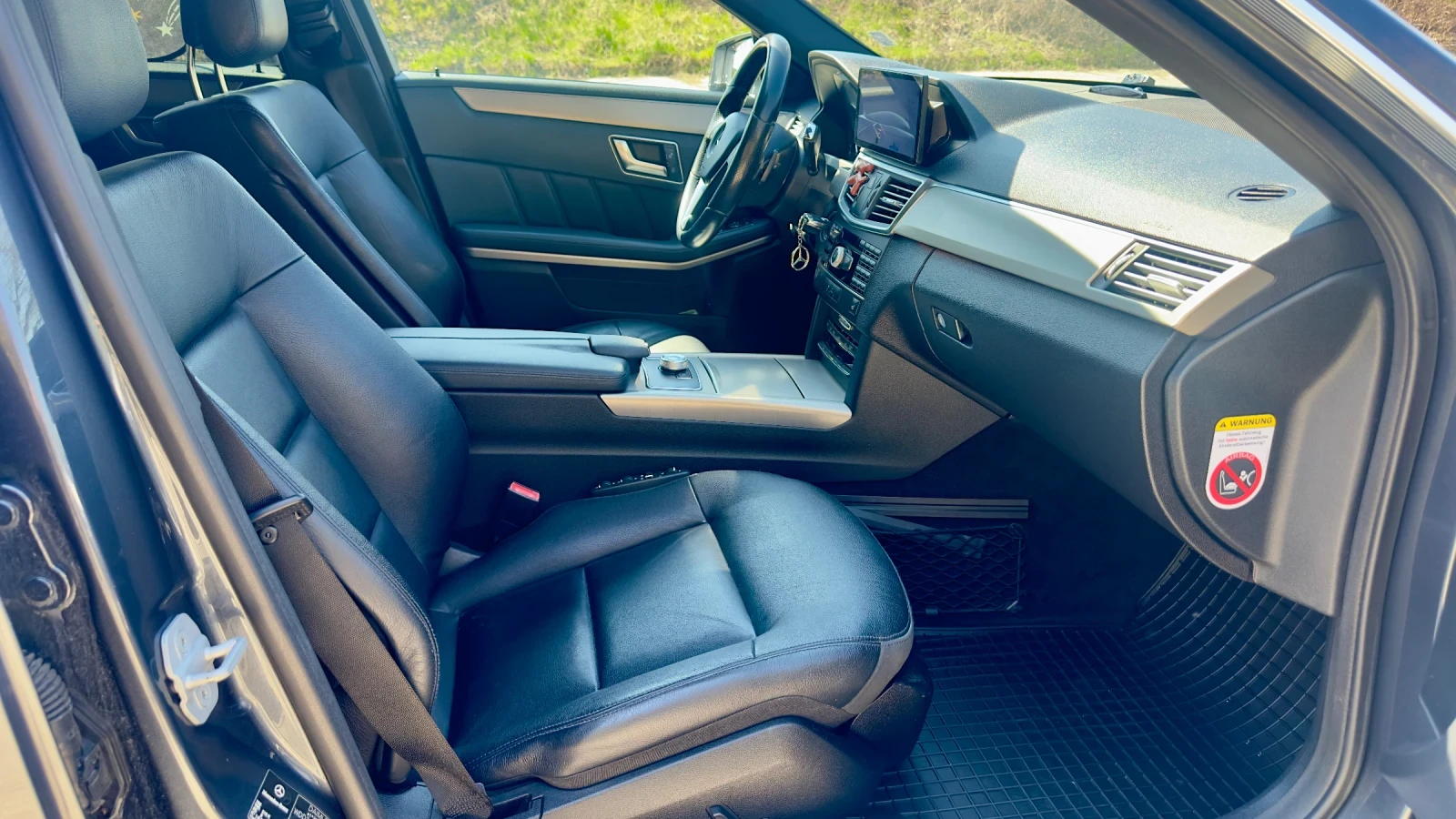 Mercedes-Benz E 350 AMG Pack 231ps, снимка 8 - Автомобили и джипове - 54098051