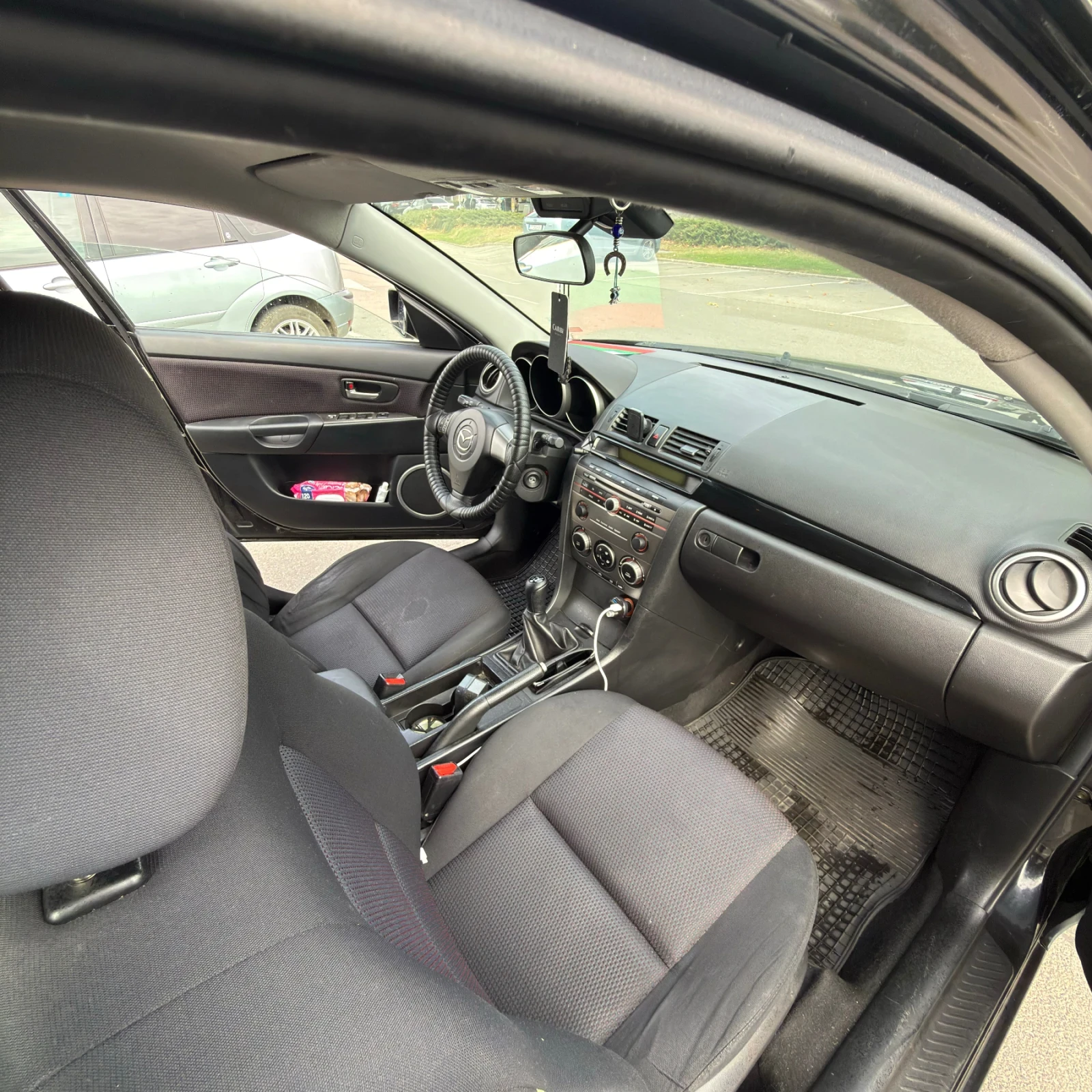 Mazda 3 1.6, снимка 11 - Автомобили и джипове - 54099145