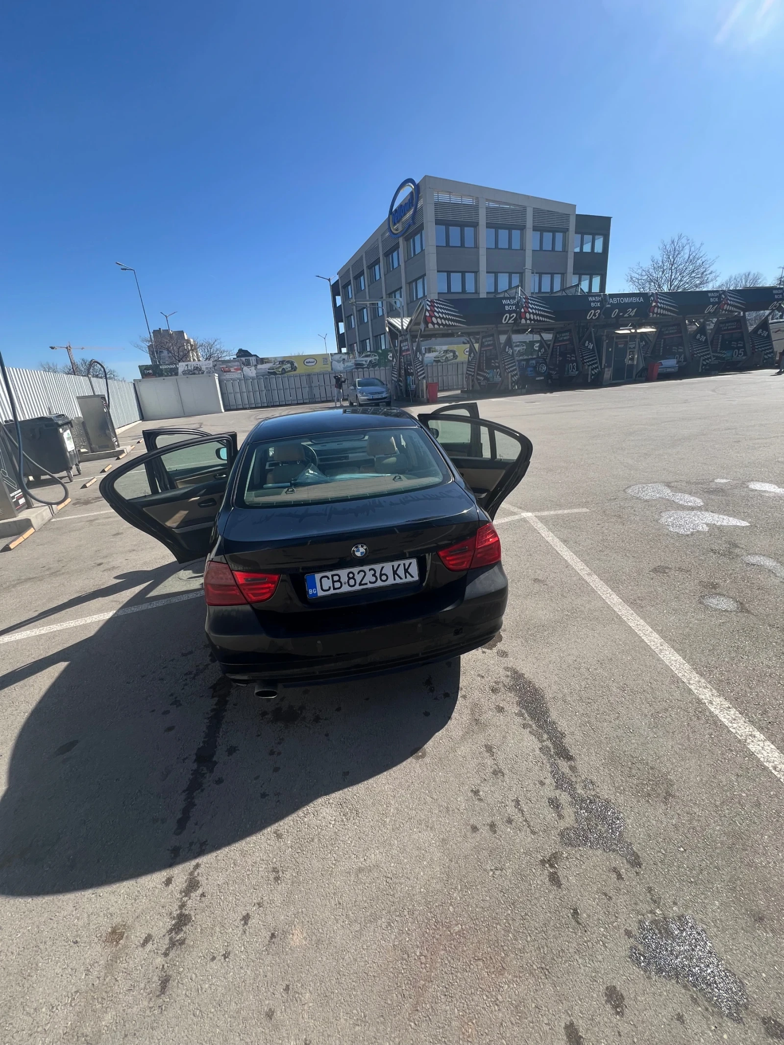 BMW 318, снимка 14 - Автомобили и джипове - 54145031