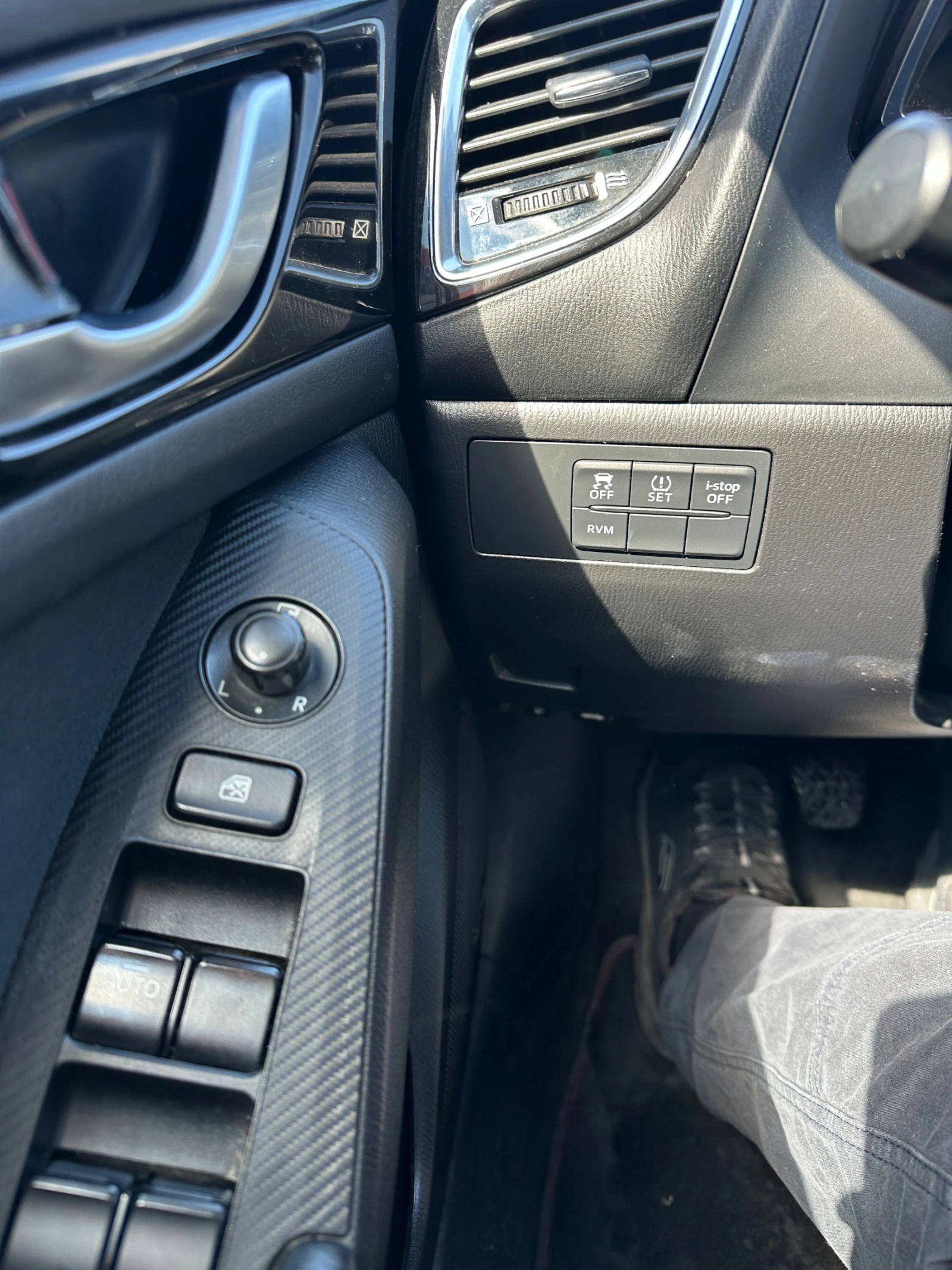 Mazda 3, снимка 10 - Автомобили и джипове - 54173483