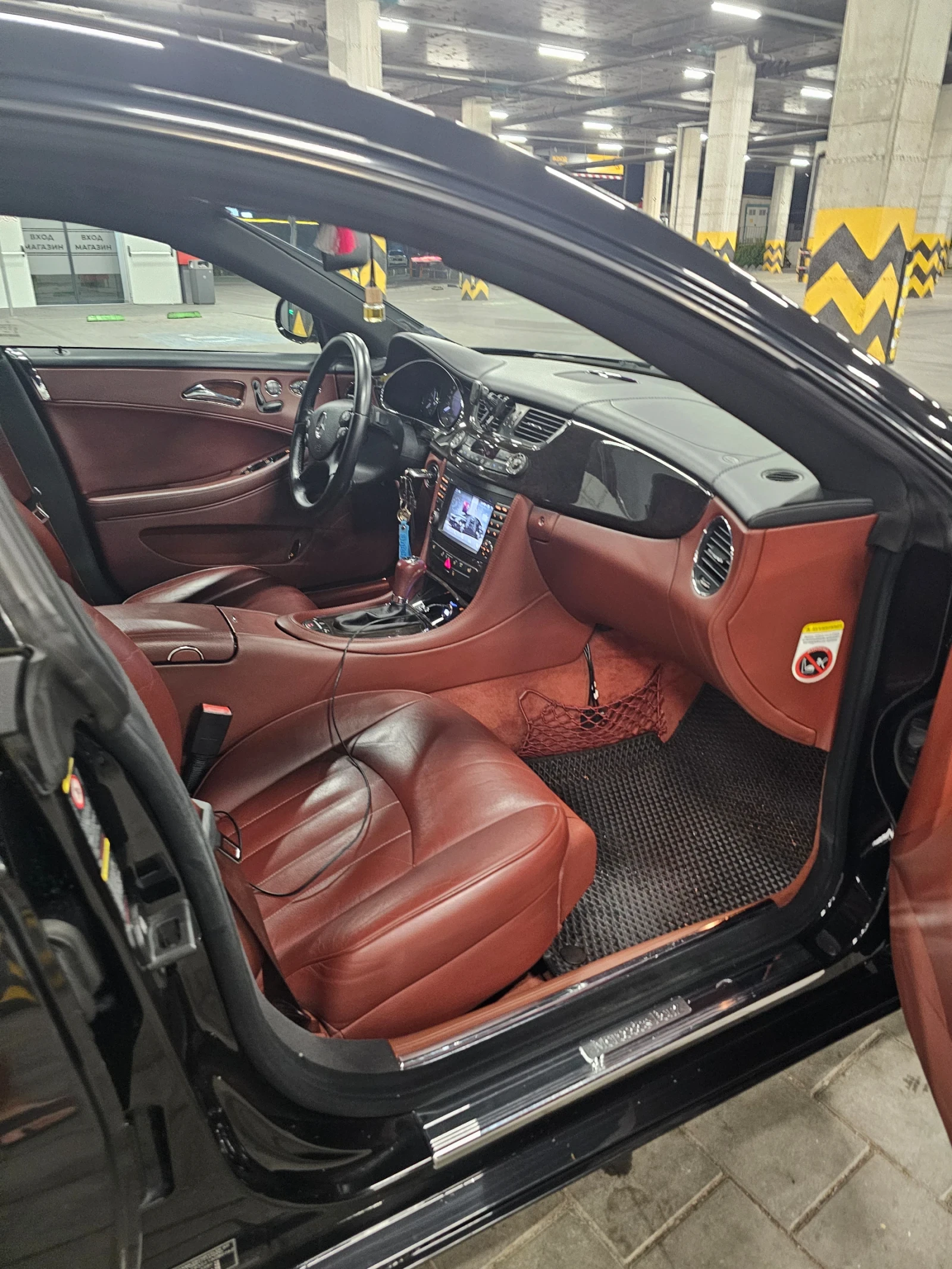 Mercedes-Benz CLS 320 W219 320 cdi, снимка 14 - Автомобили и джипове - 54176769