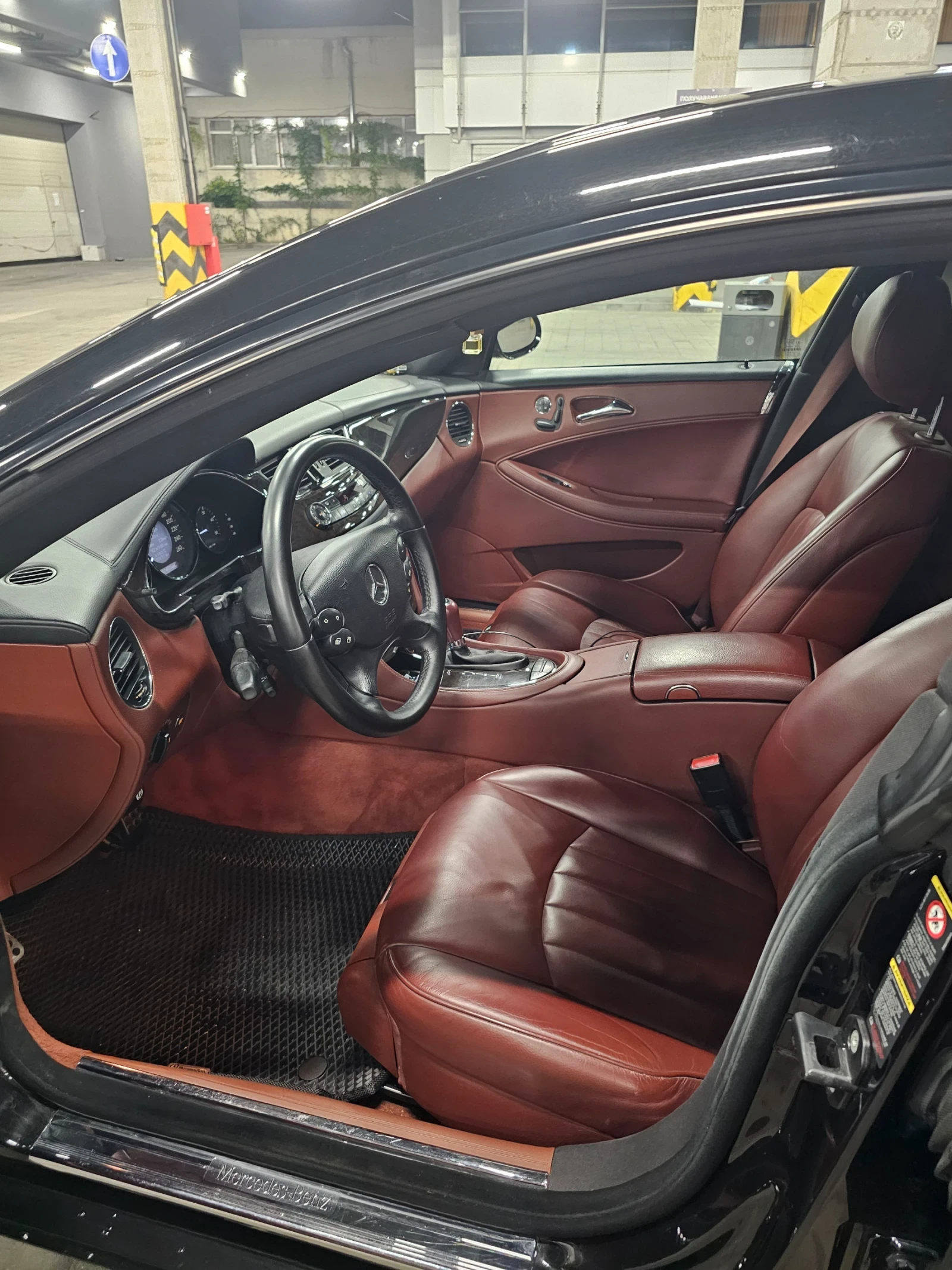 Mercedes-Benz CLS 320 W219 320 cdi, снимка 13 - Автомобили и джипове - 54176769