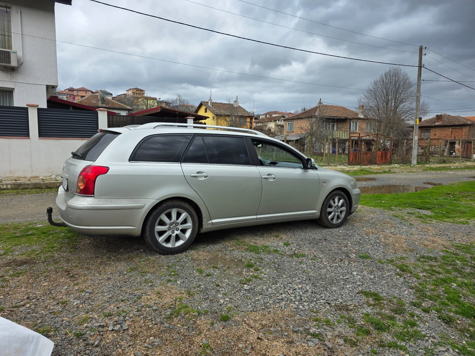 Toyota Avensis 2.0 D4D 116к.с., снимка 4 - Автомобили и джипове - 54234572