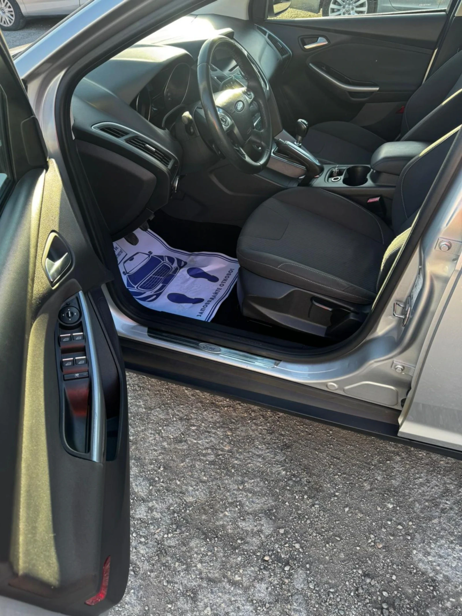 Ford Focus 1.6TDCi, 115�.�., TITANIUM, �����������, ��������� | Mobile.bg � ����������� 9