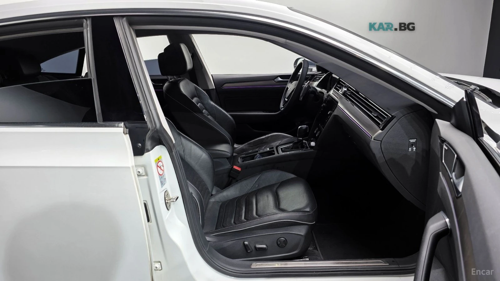 VW Arteon PRESTIGE / DIGITAL / ОБДУХ / ПАНОРАМА / ПОДГРЕВИ, снимка 10 - Автомобили и джипове - 54595756