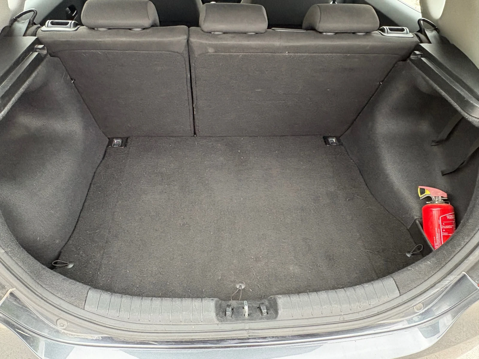 Kia Ceed 1.6 CRDI , снимка 10 - Автомобили и джипове - 54715247