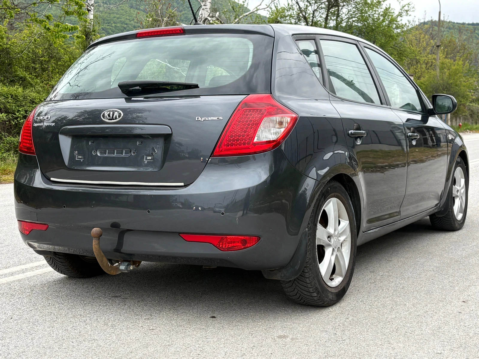 Kia Ceed 1.6 CRDI , снимка 5 - Автомобили и джипове - 54715247