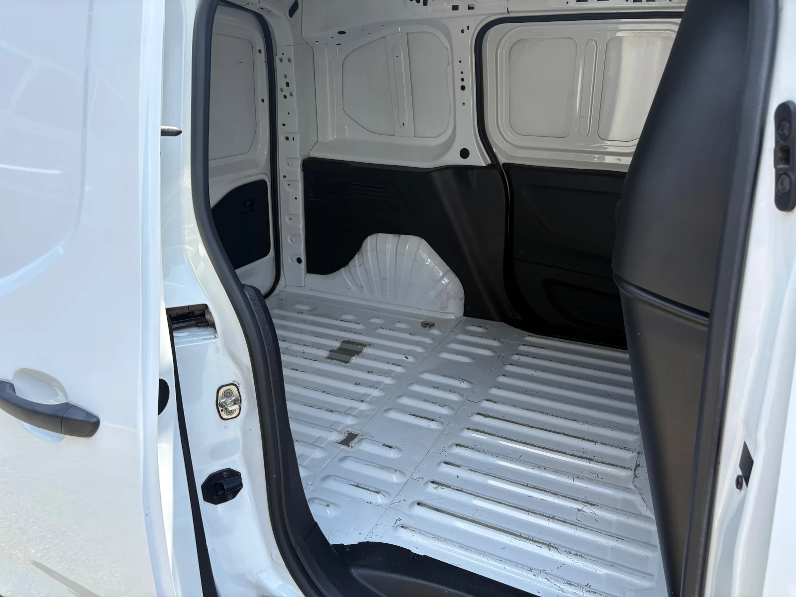 Citroen Berlingo 1.5 Blue HDI L1H1, снимка 15 - Автомобили и джипове - 54803984