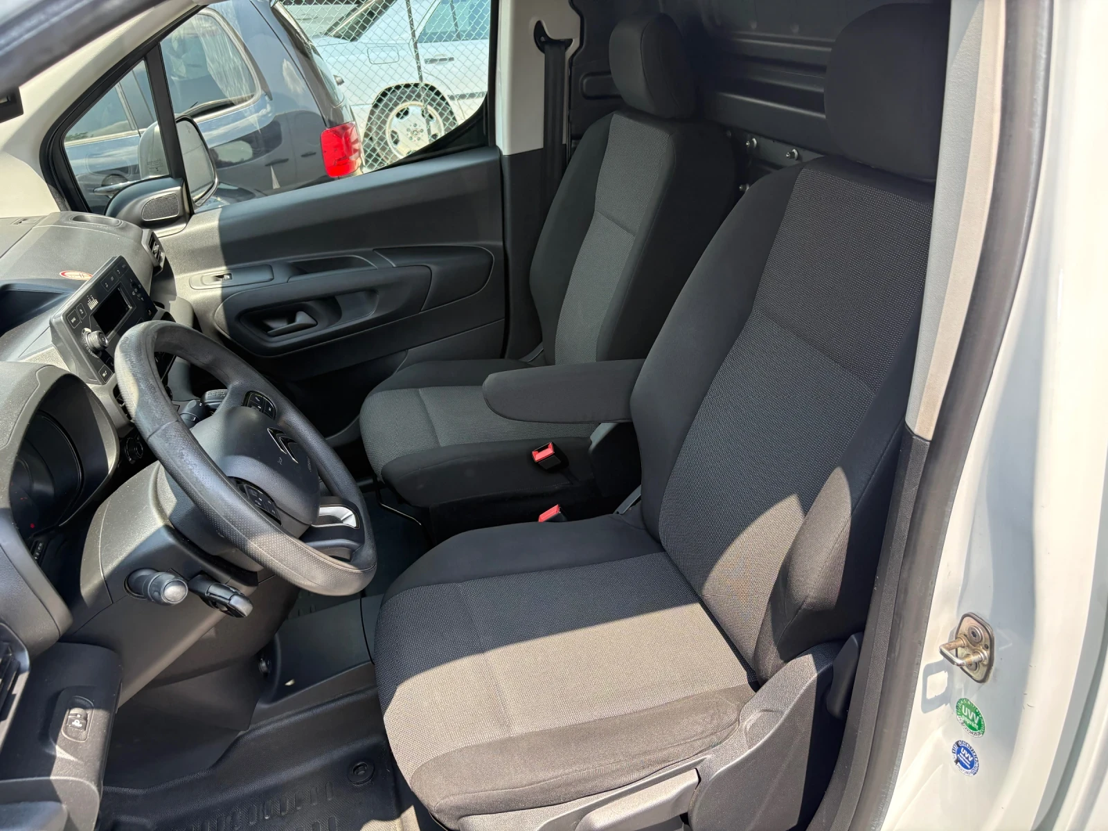 Citroen Berlingo 1.5 Blue HDI L1H1, снимка 8 - Автомобили и джипове - 54803984