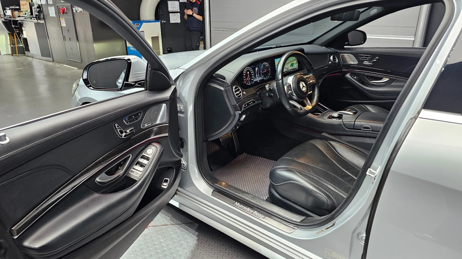 Mercedes-Benz S 400 AMG line/360Cam/ДИСТРОНИК/МАСАЖИ/ВЪЗДУХ/Обдух/HUD/, снимка 7 - Автомобили и джипове - 55298111