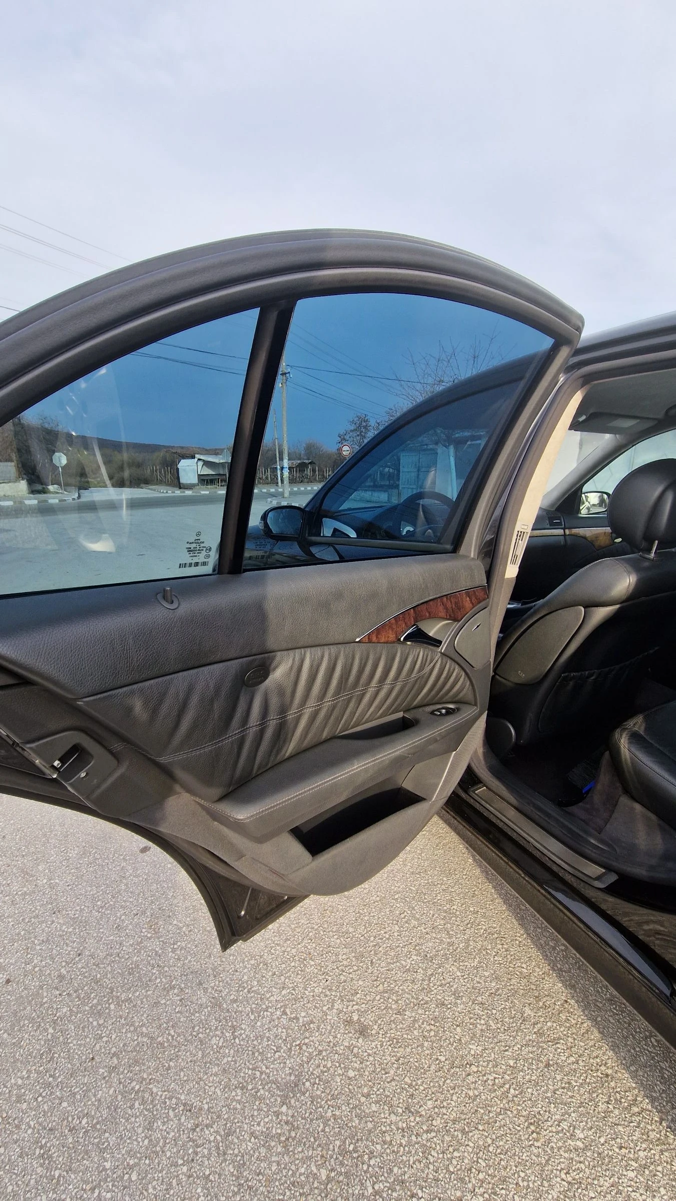 Mercedes-Benz E 320 CDI 4MATIC, снимка 15 - Автомобили и джипове - 55317097
