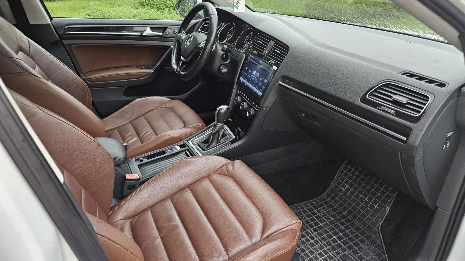 VW Golf 2.0Tdi Автомат , снимка 6 - Автомобили и джипове - 55382173