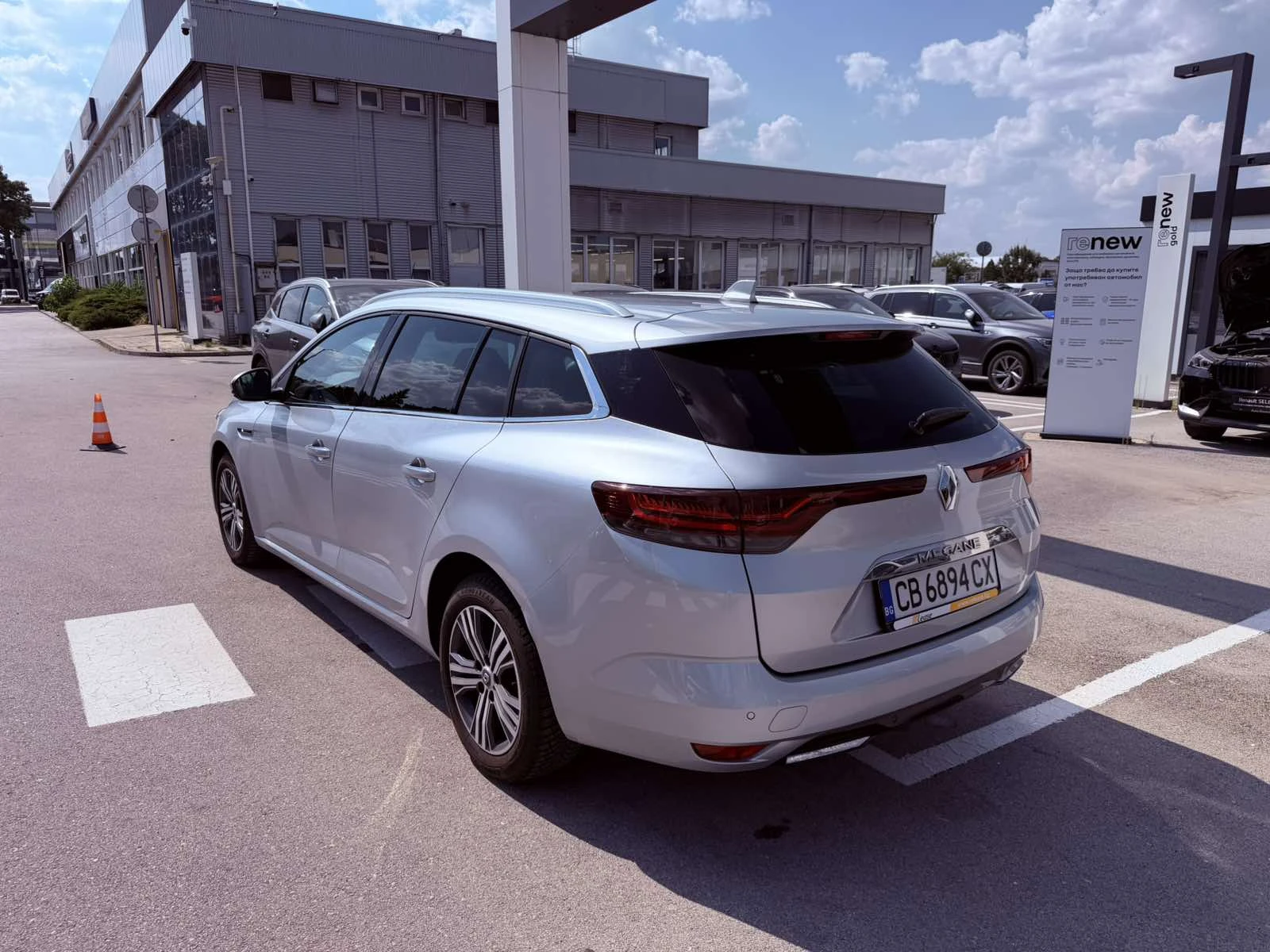 Renault Megane 1.3TCe 140k.c. EDC, снимка 6 - Автомобили и джипове - 55587581