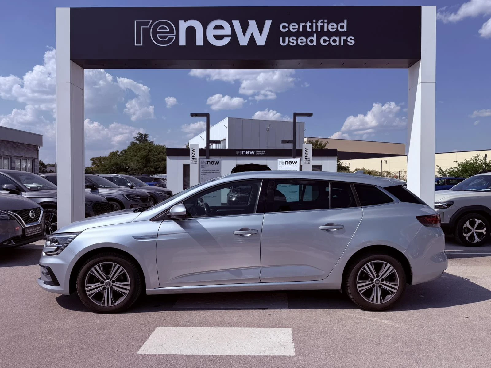 Renault Megane 1.3TCe 140k.c. EDC, снимка 2 - Автомобили и джипове - 55587581