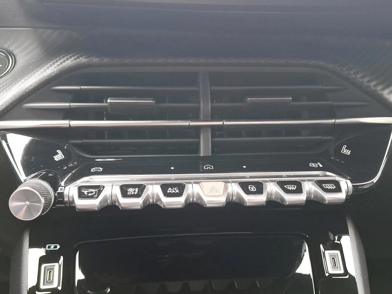 Peugeot 208 MHEV/e-DSC6/145HP/GT-LINE/CAM/LED/NAVI/CPLAY/646q, снимка 9 - Автомобили и джипове - 55816695