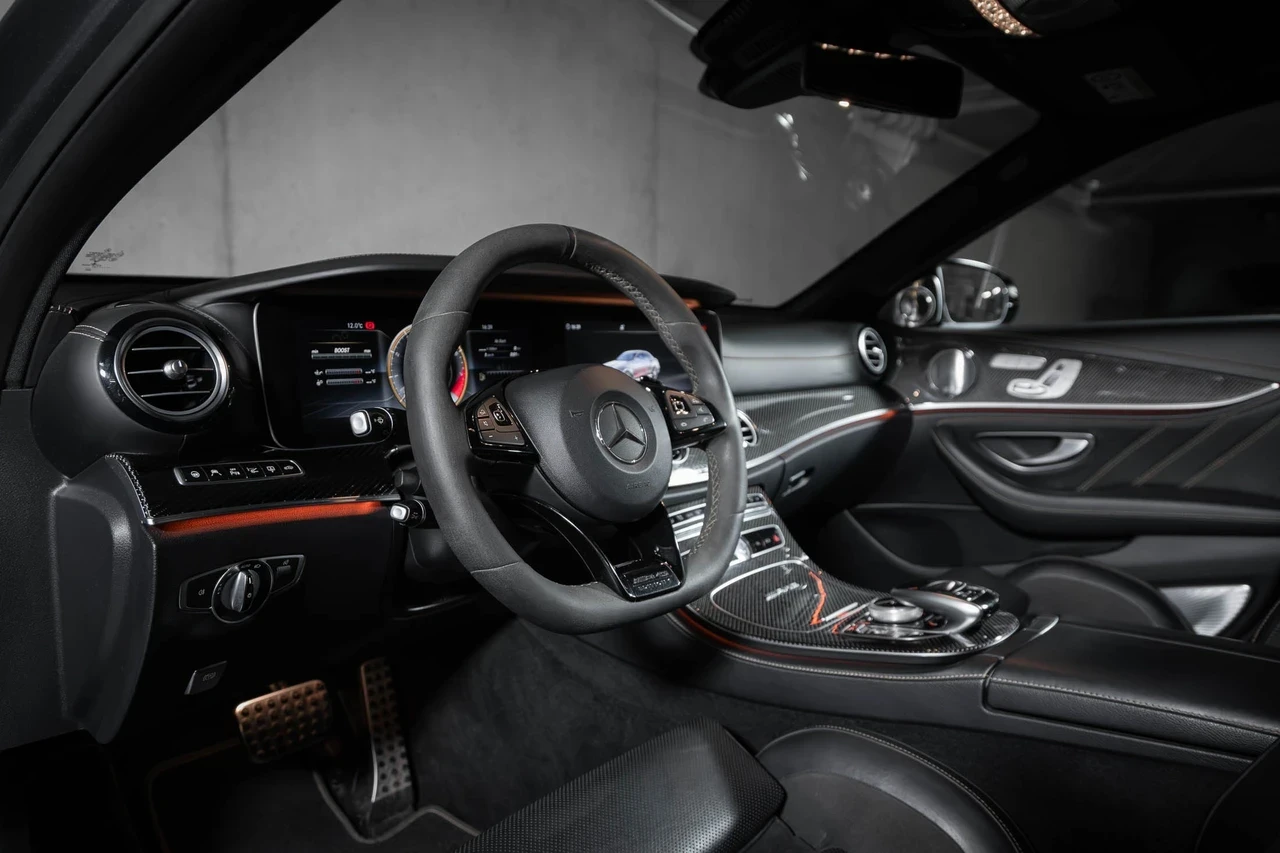 Mercedes-Benz E 63 AMG Edition 1, снимка 8 - Автомобили и джипове - 55838691